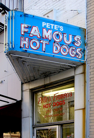 File:Pete's famous sign.jpg